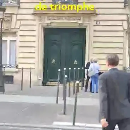 Very Close To Arc De Triomphe Homestay